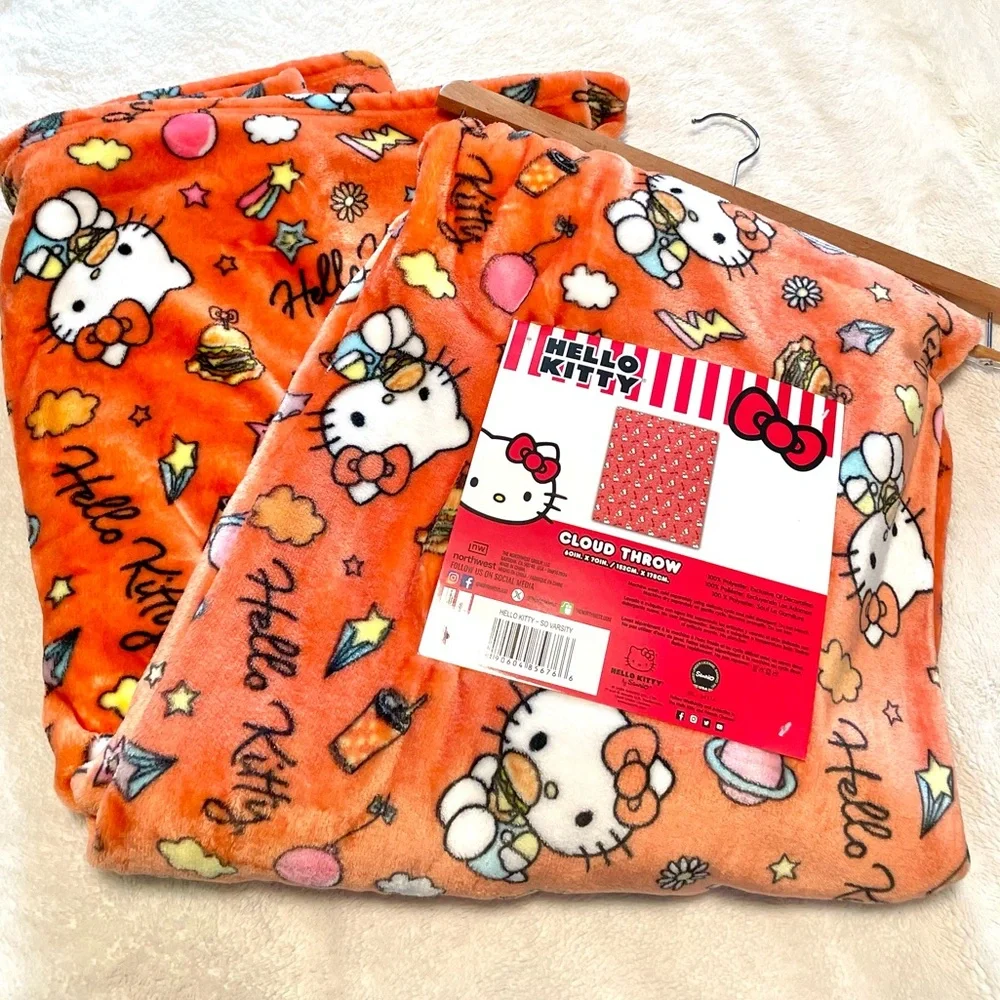 NWT Hello Kitty Plush Throw Blanket
